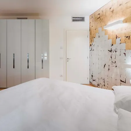 Apartament Portus *